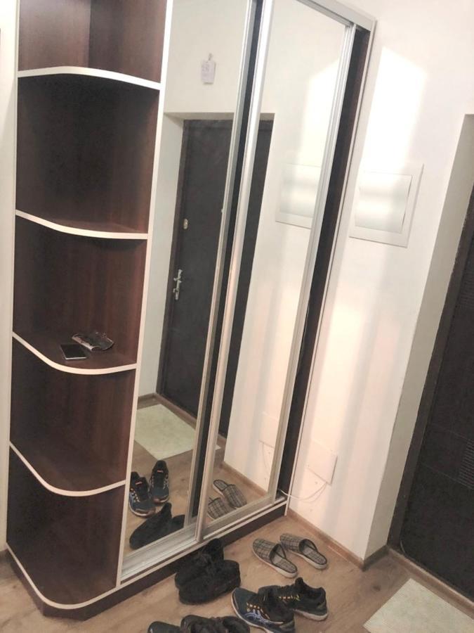 Жд Вокзал Пр Победы 67-В Метро Нивки Парк Шулявка Apartment Kyiv Exterior photo